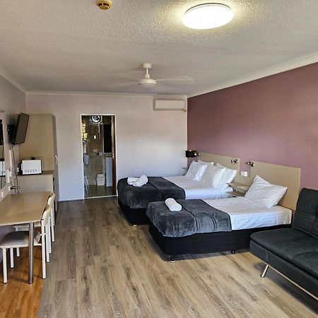 ססנוק Cumberland Motor Inn מראה חיצוני תמונה