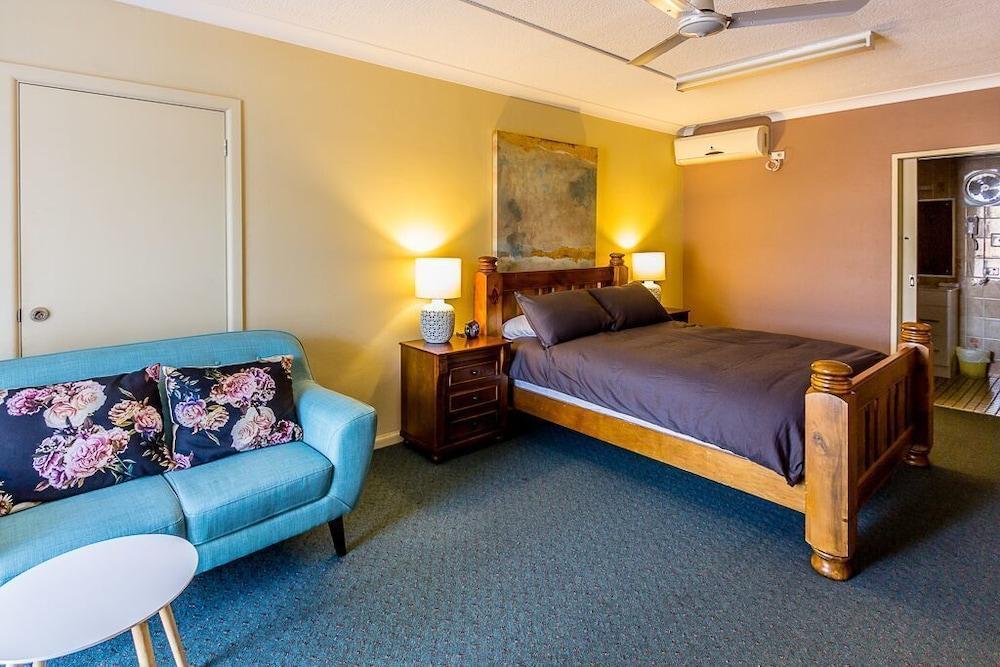 ססנוק Cumberland Motor Inn מראה חיצוני תמונה