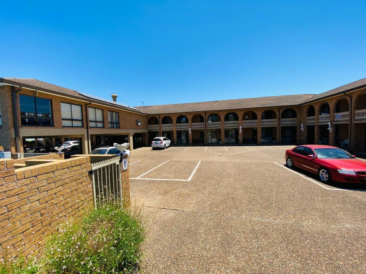 ססנוק Cumberland Motor Inn מראה חיצוני תמונה