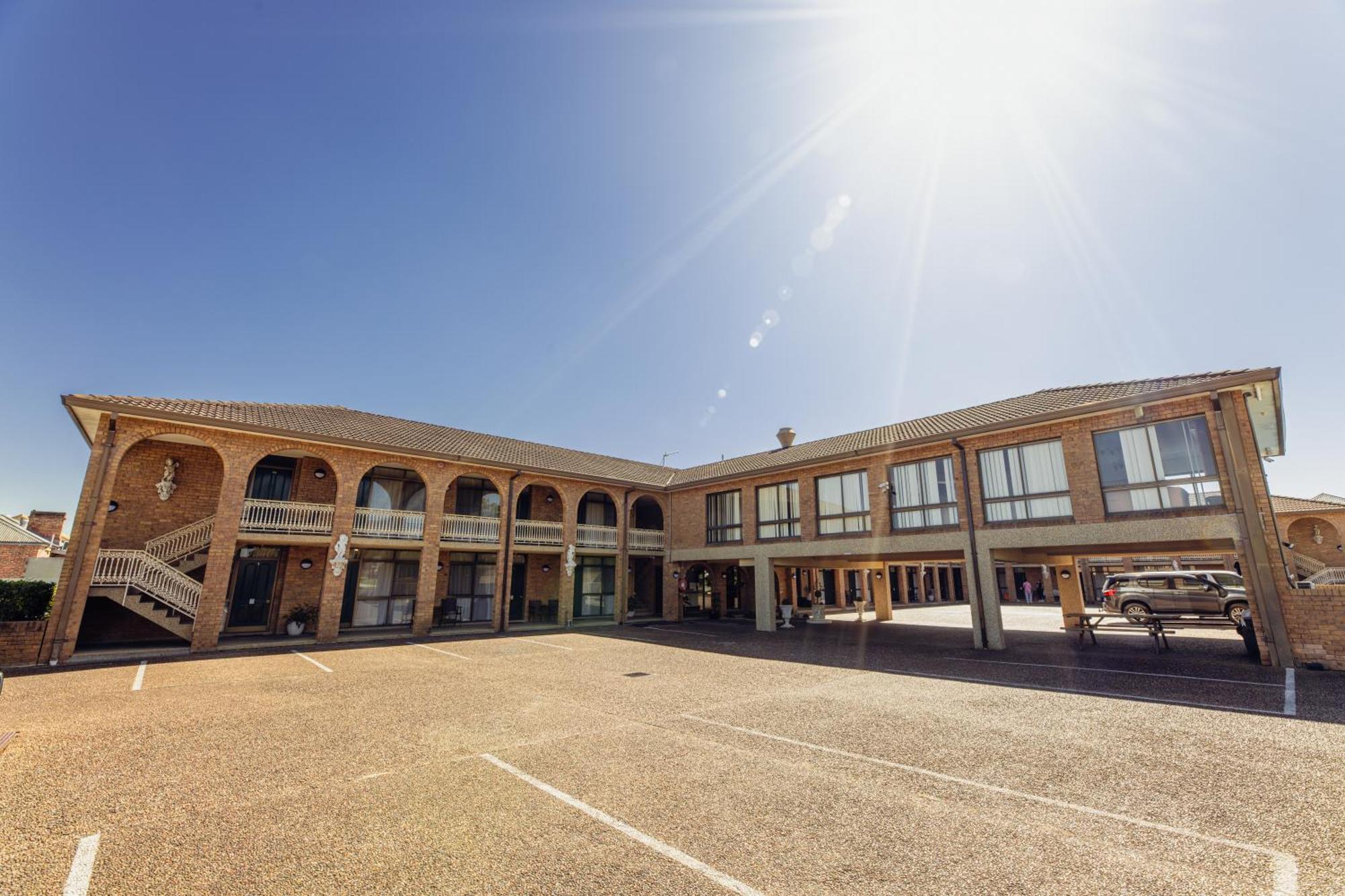 ססנוק Cumberland Motor Inn מראה חיצוני תמונה