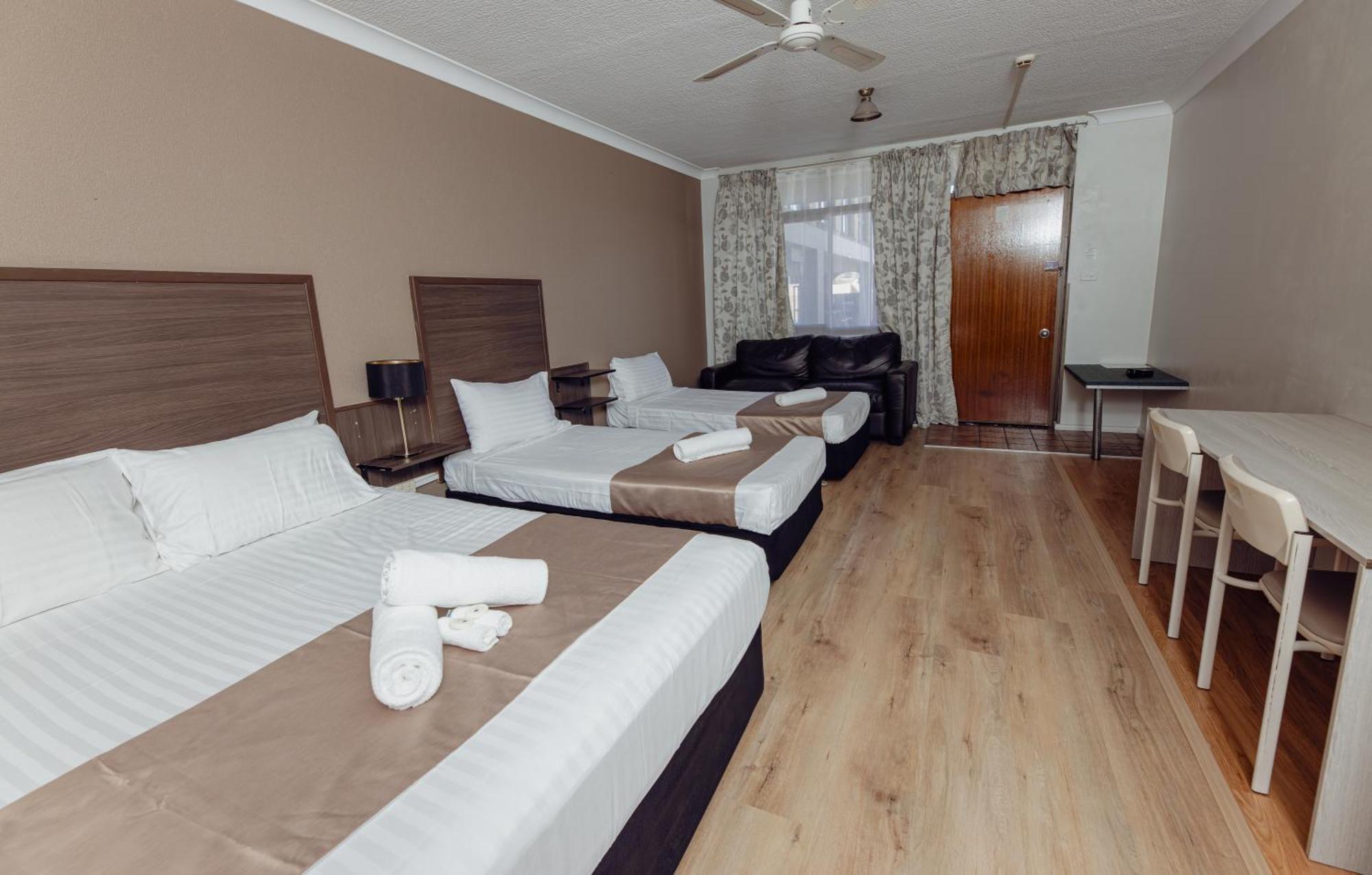 ססנוק Cumberland Motor Inn מראה חיצוני תמונה