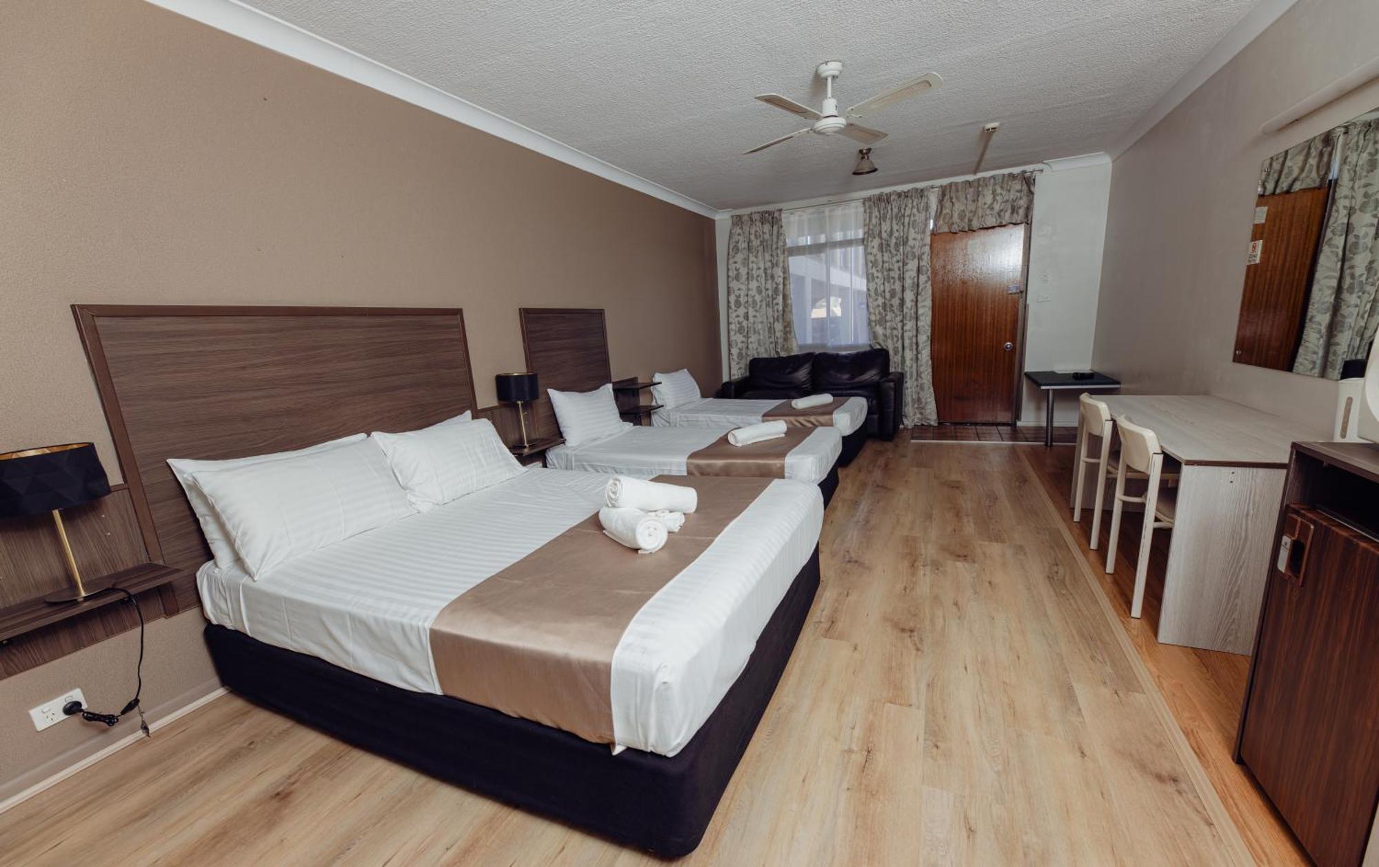 ססנוק Cumberland Motor Inn מראה חיצוני תמונה