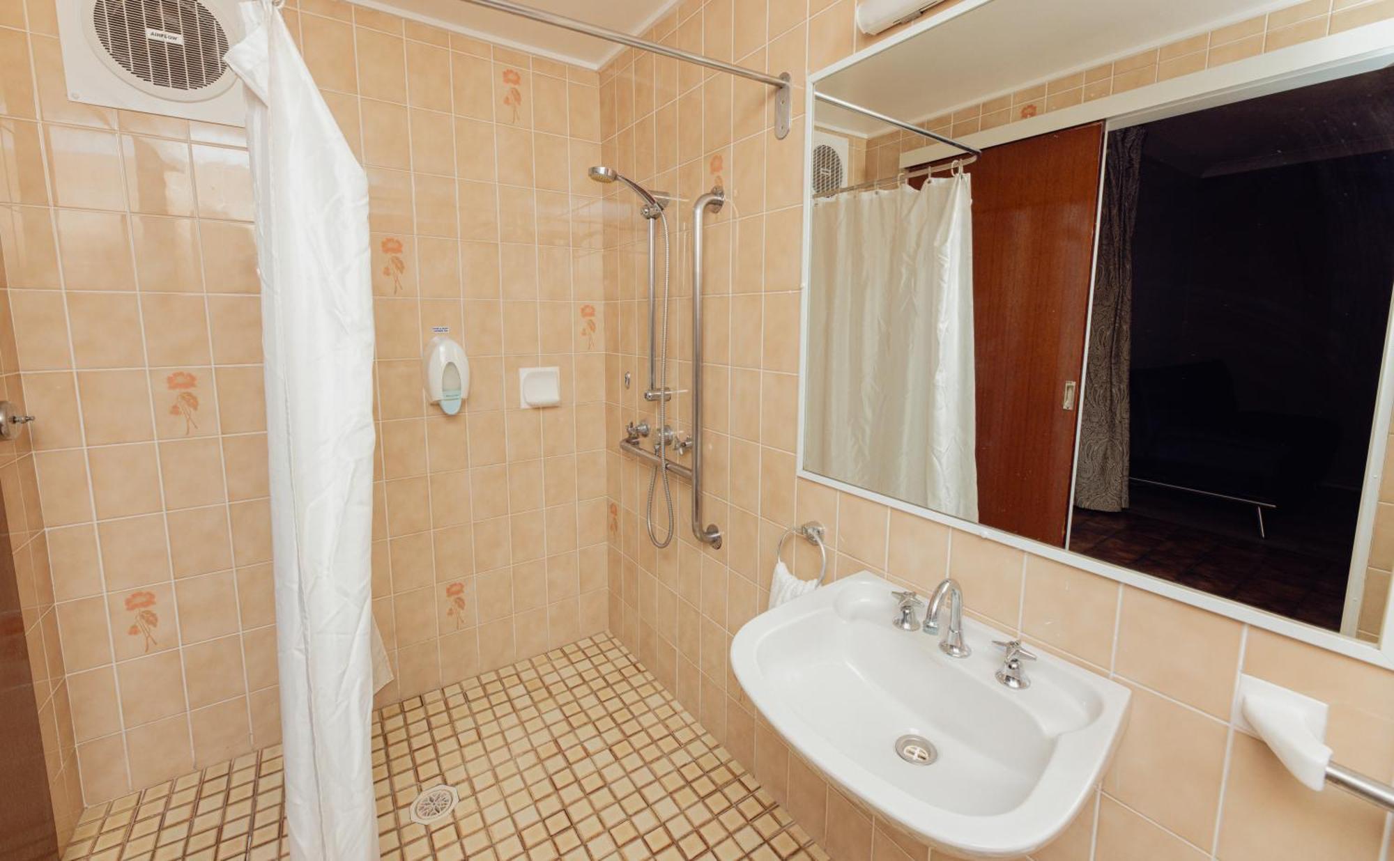 ססנוק Cumberland Motor Inn מראה חיצוני תמונה