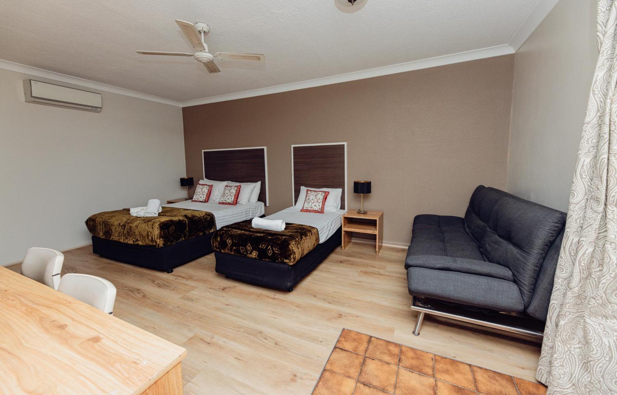 ססנוק Cumberland Motor Inn מראה חיצוני תמונה